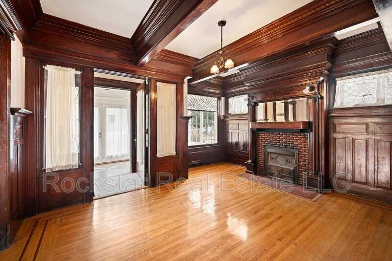 4235 E Hartson Ave - Photo 2 of 10