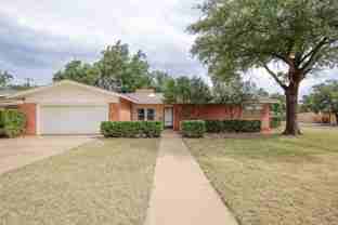3202 45th St - Photo 1 of 1