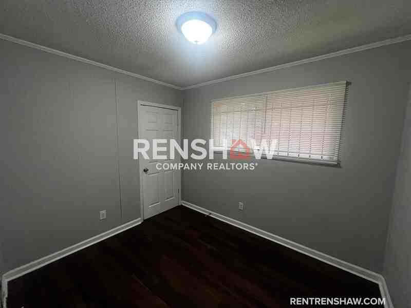 289 Charter Ave - Photo 3 of 12