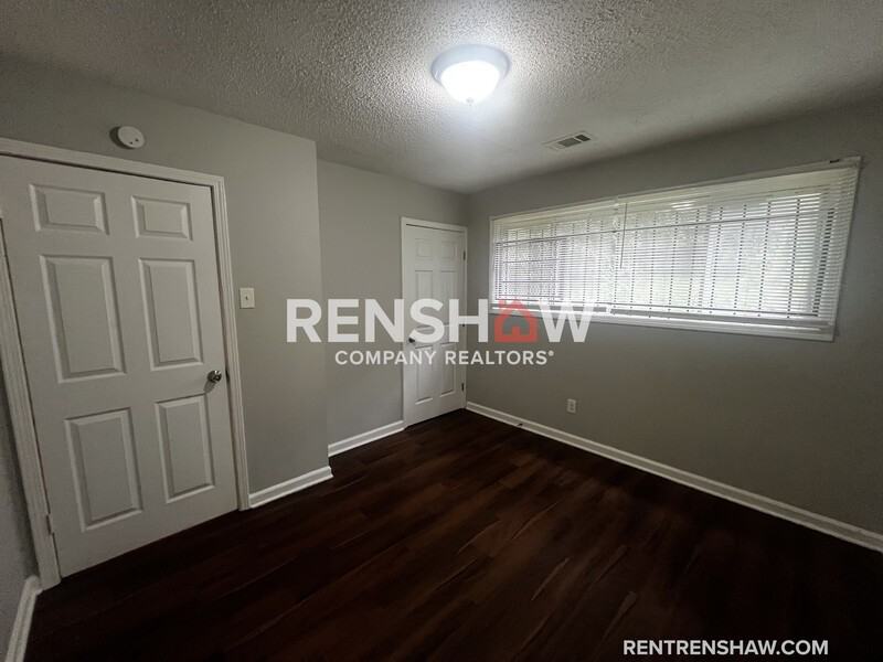 289 Charter Ave - Photo 4 of 12