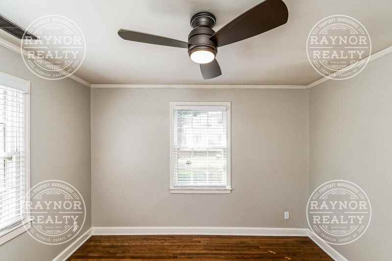 1925 Washington St - Photo 7 of 16