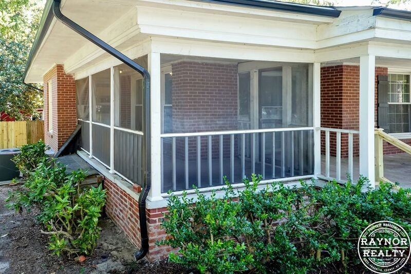 223 S Main St - Photo 5 of 37