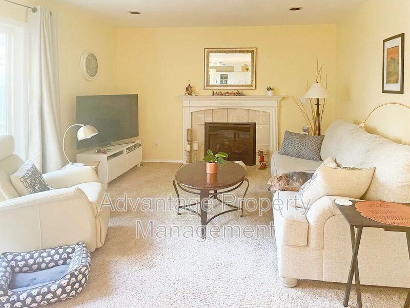 1622 Sw Country Club Pl - Photo 2 of 22