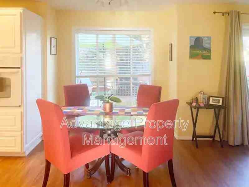 1622 Sw Country Club Pl - Photo 5 of 22