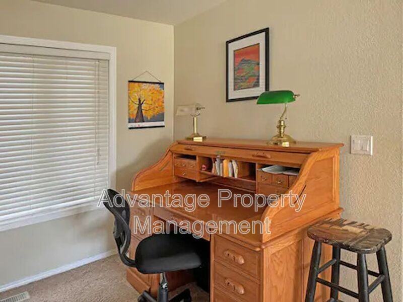 1622 Sw Country Club Pl - Photo 5 of 22