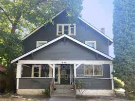240 Nw 9th St #02 - Photo 1 of 1