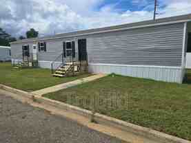 124 Lancelot Cir - Photo 1 of 1