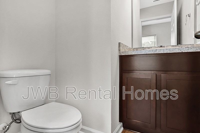 1619 Windle St - Photo 7 of 15