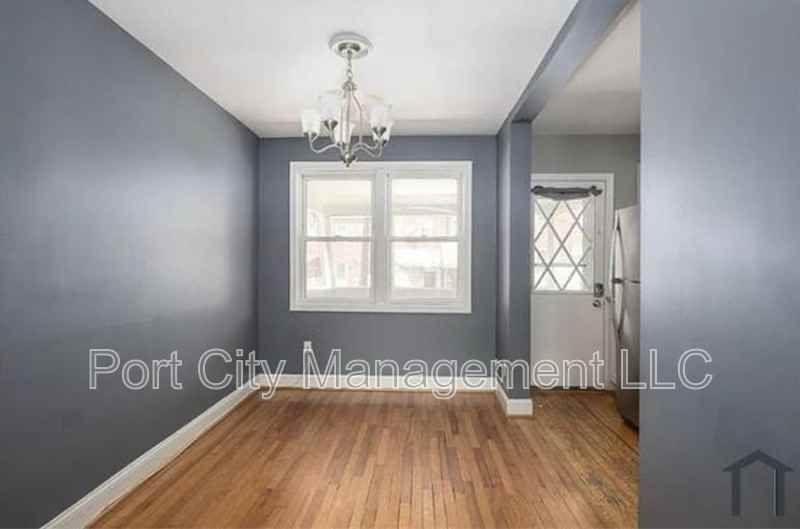 6816 Gough St - Photo 4 of 17