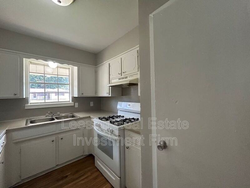 1409 N Gibson Cir - Photo 6 of 17