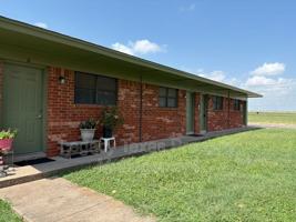 featured image of 1702 Short St #C