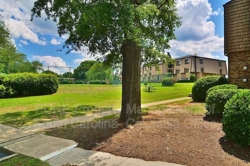 1002 Old Manor Rd - Photo 4 of 34