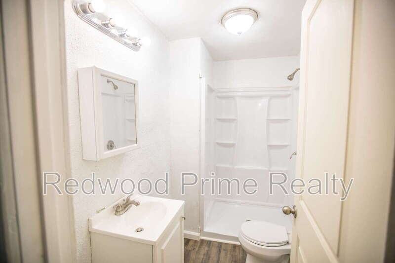 534 Russell Ave - Photo 2 of 4