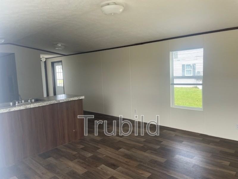 855 Milan Ave - Photo 3 of 11
