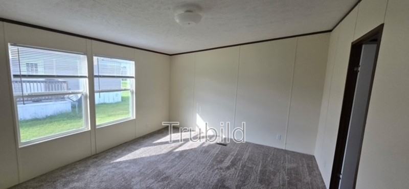 521 Milan Ave - Photo 4 of 11