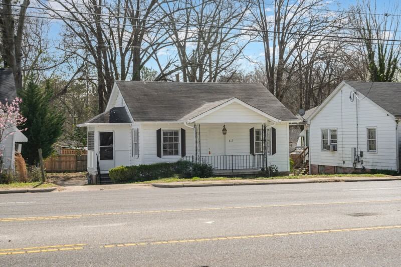 617 W Garrison Blvd - Photo 2 of 20