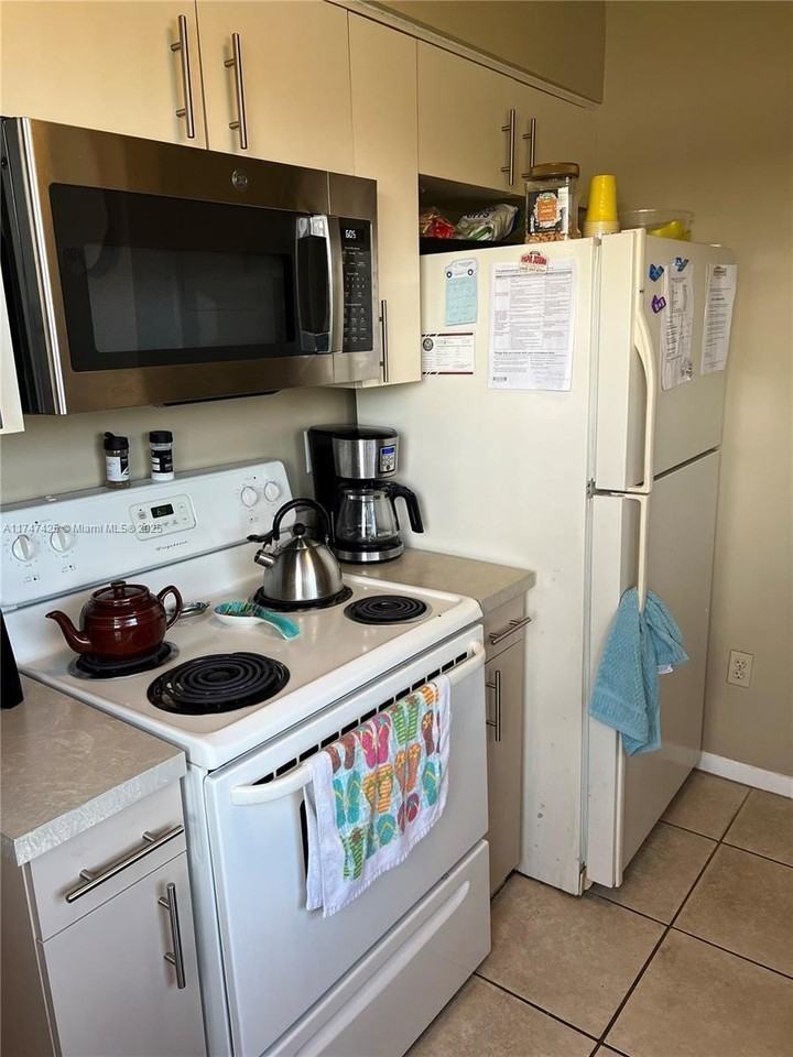 (address hidden) - Photo 2 of 13