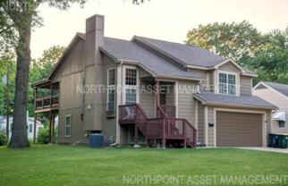 7426 Walmer St - Photo 1 of 1