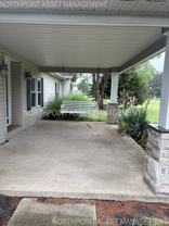 3512 Burnside Rd - Photo 1 of 1