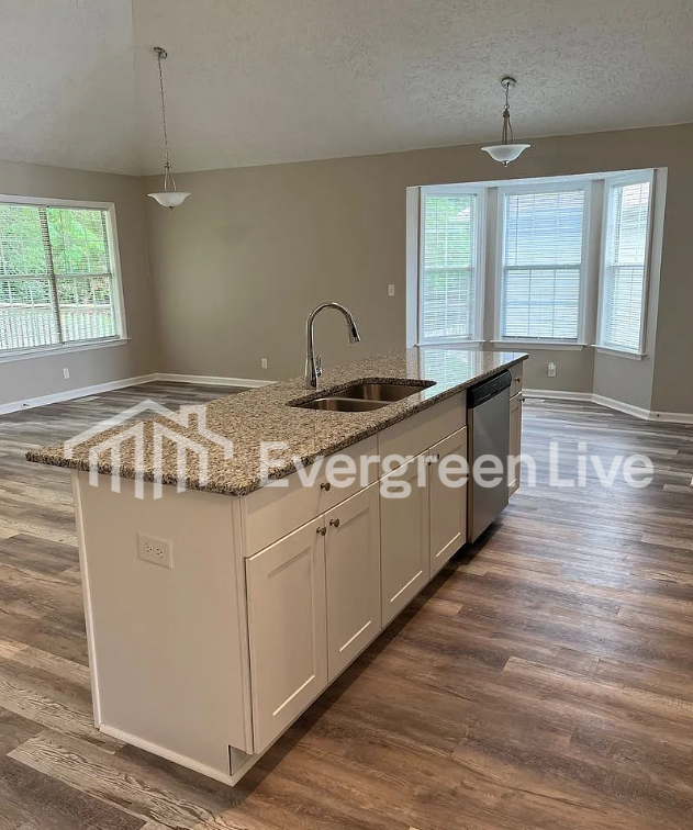 3613 Burwick Pl - Photo 4 of 22