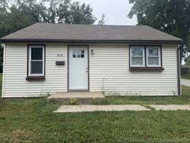 612 Summit St - Photo 1 of 1