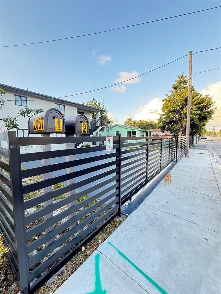 (address hidden) - Photo 3 of 25