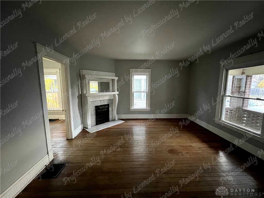 124 N Grimes St - Photo 6 of 21