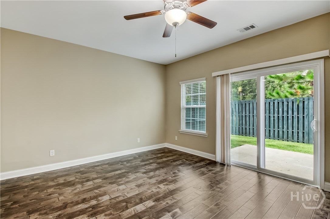 303 Ferguson Ln - Photo 3 of 24