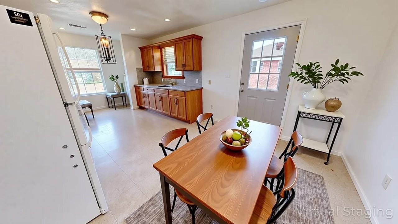 310 Coffee St - Photo 3 of 11