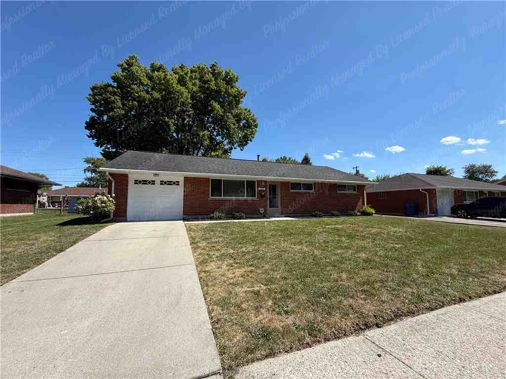 5678 Tomberg St - Photo 2 of 33