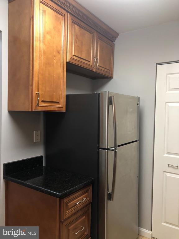 5817 Cove Landing Road ##301 - Photo 6 of 21