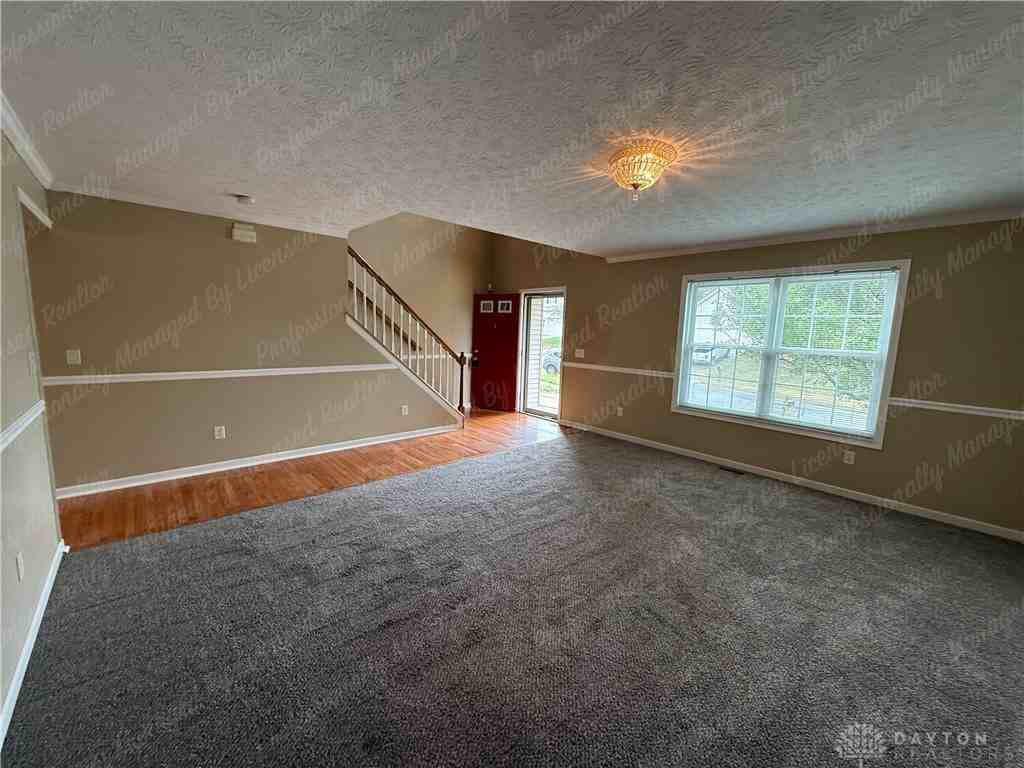472 Thompson Dr - Photo 6 of 50