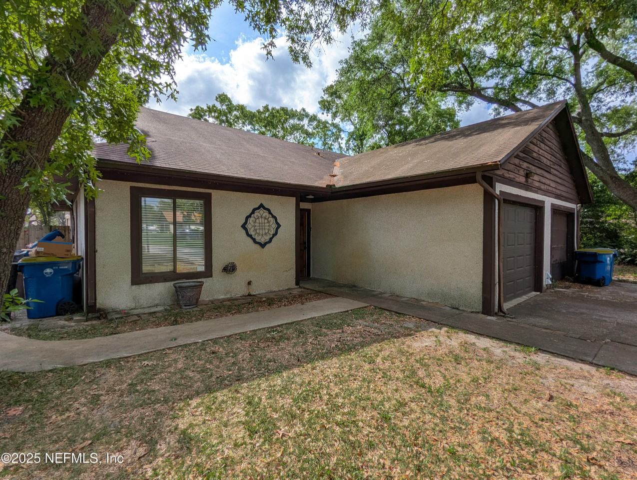 2171 Derringer Cir E - Photo 4 of 35