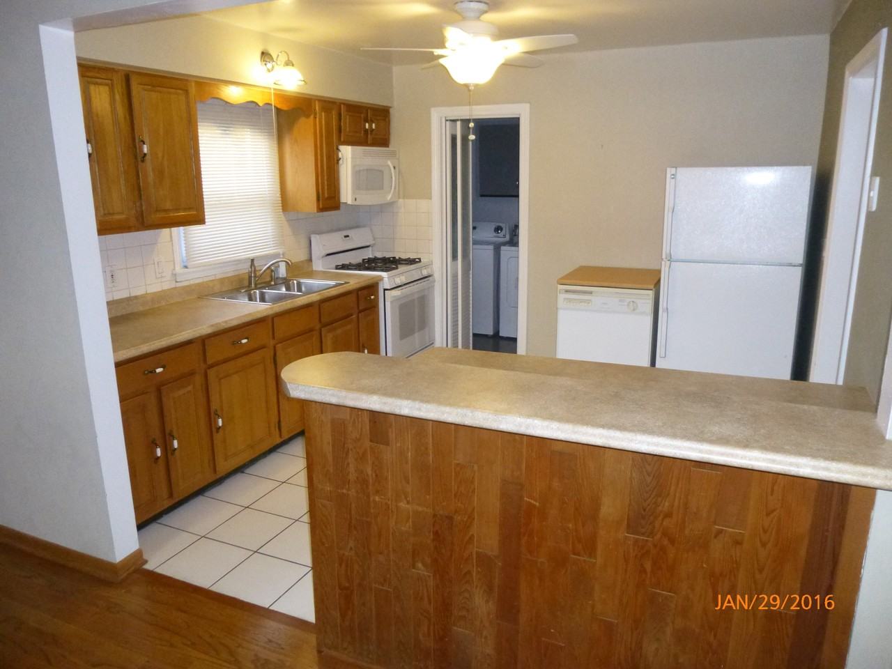 173 E Gladys Ave - Photo 3 of 13