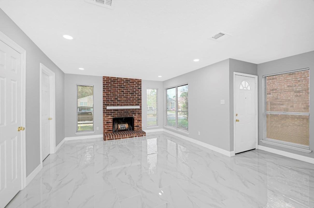 6326 Cambridge Glen Ln - Photo 2 of 21