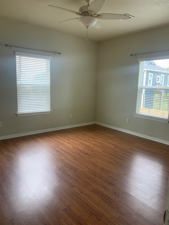 909 Gruenwald Ave - Photo 5 of 6