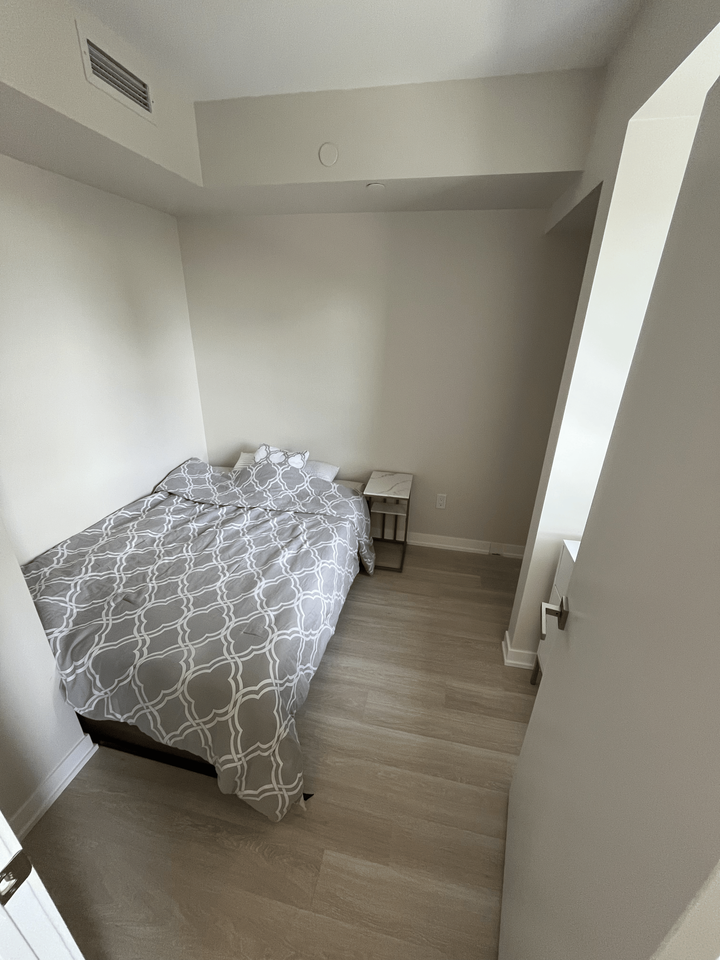 500 Wilson Avenue - Photo 2 of 13