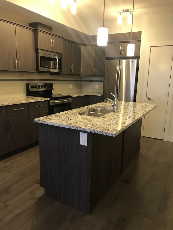 101 - 10523 123 Street Northwest - Photo 2 of 17