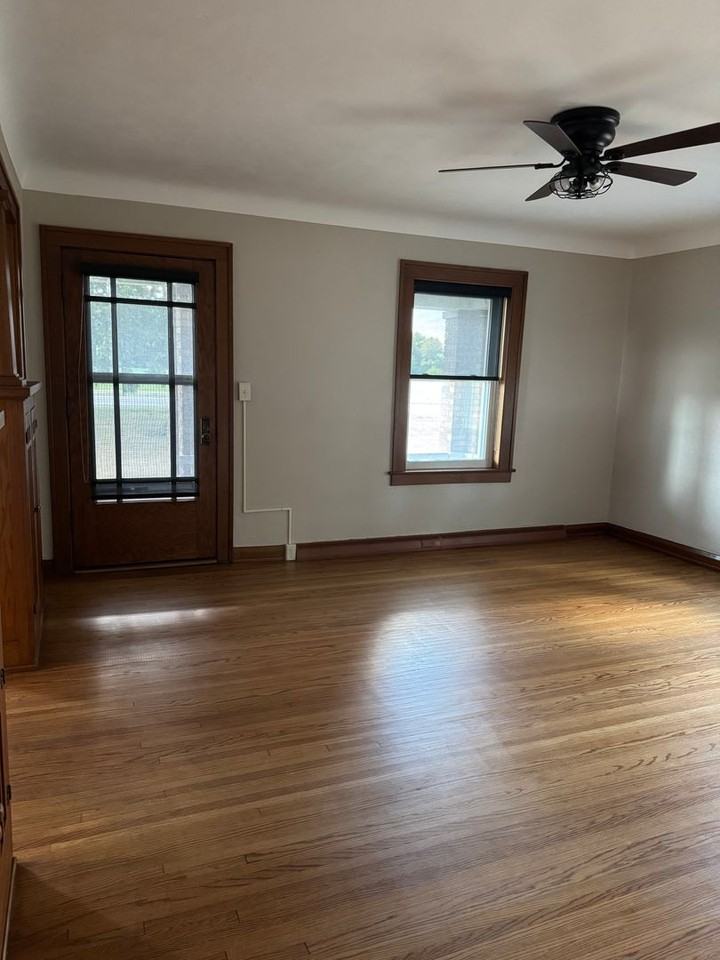 23090 Dixie Hwy - Photo 7 of 31