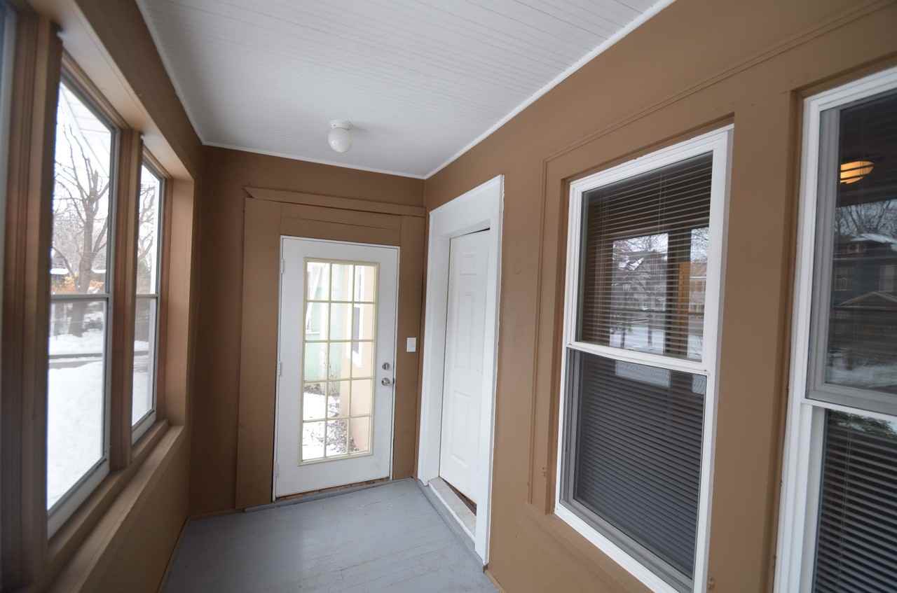 69 Melbourne Ave SE - Photo 3 of 13