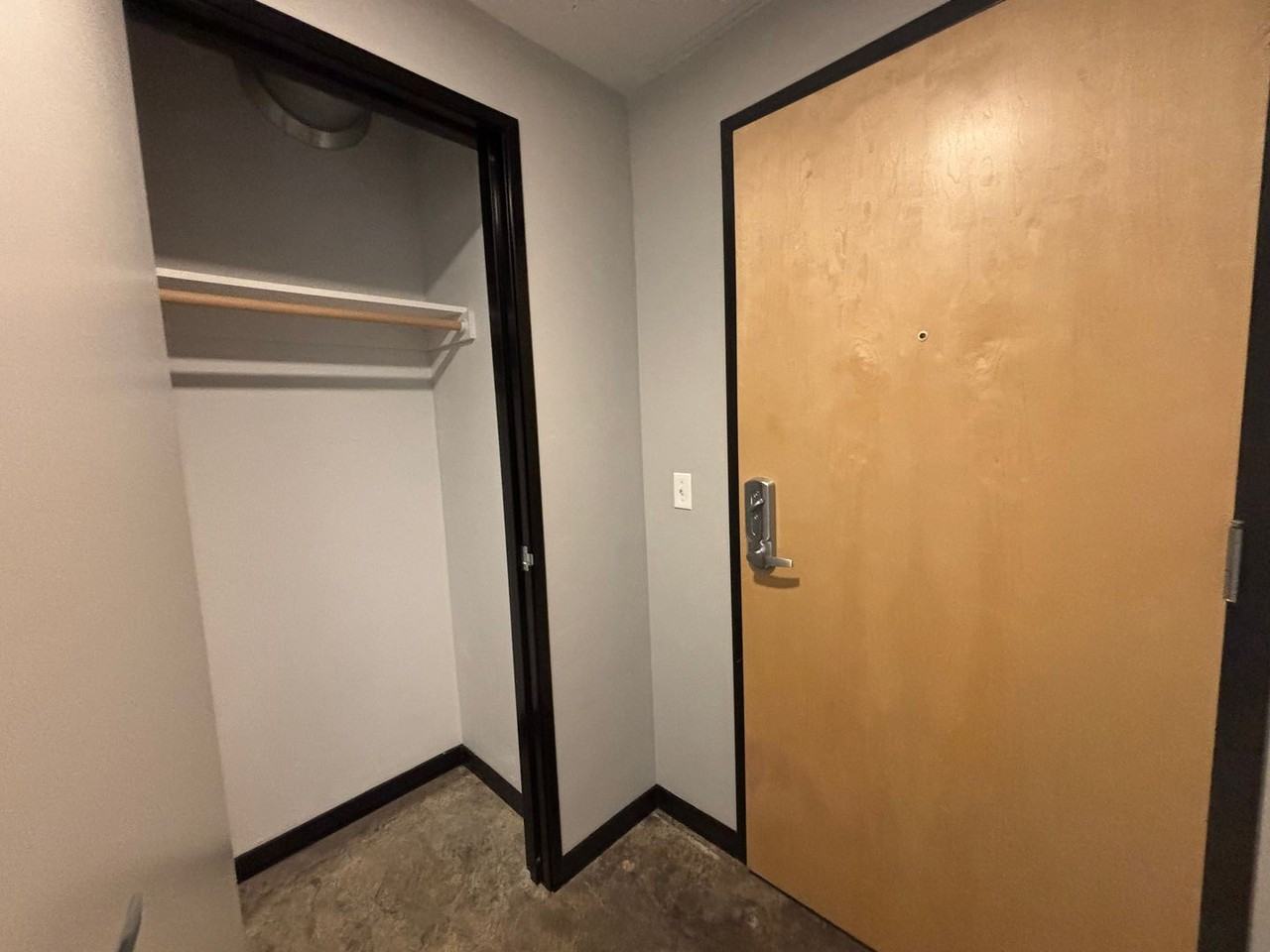 1133 Nw Wall St #230 - Photo 4 of 14