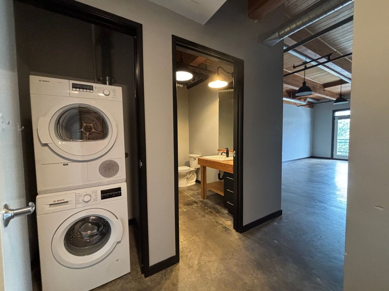 1133 Nw Wall St #230 - Photo 5 of 14