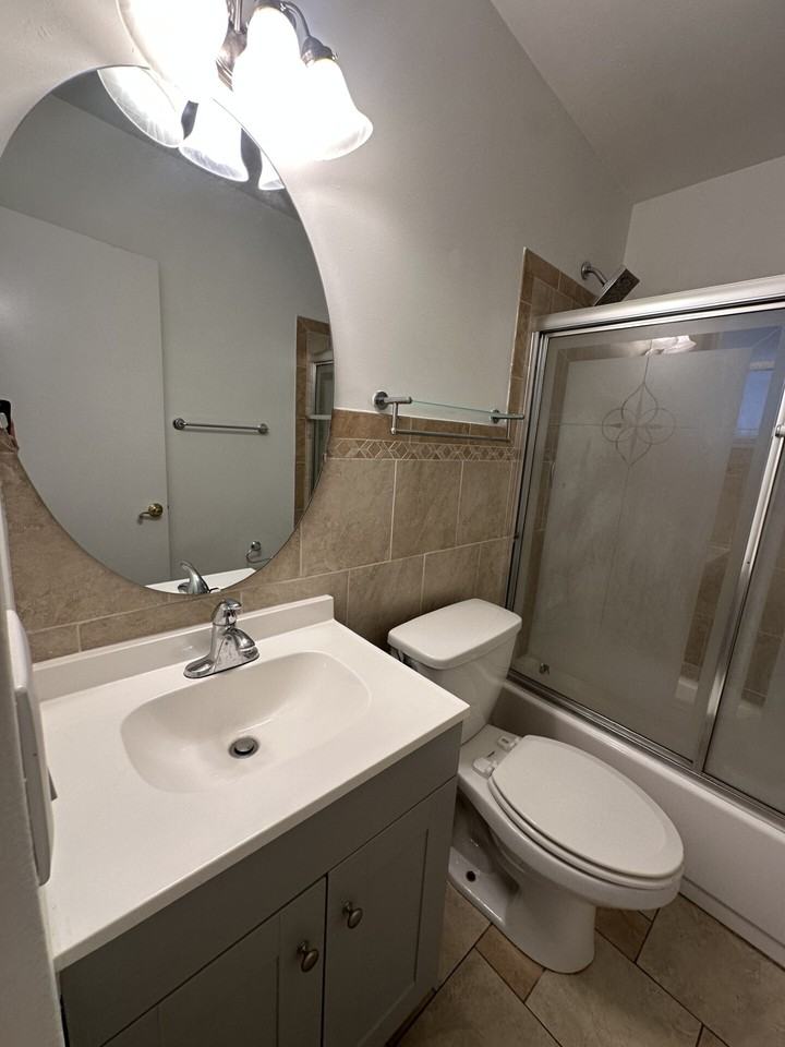 1716 East Kaley Avenue - Photo 6 of 13