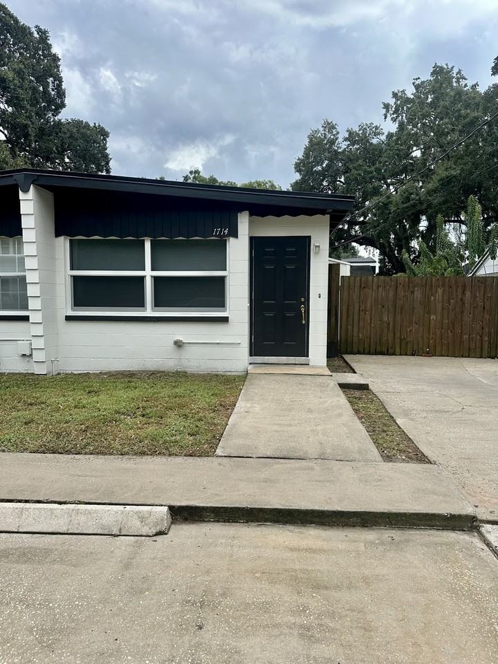 1714 East Kaley Avenue - Photo 2 of 36