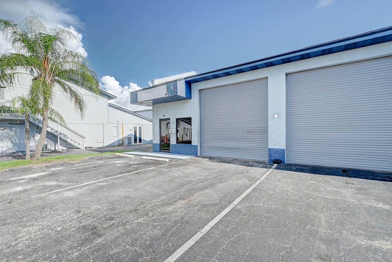 3775 FOWLER ST - Photo 4 of 34