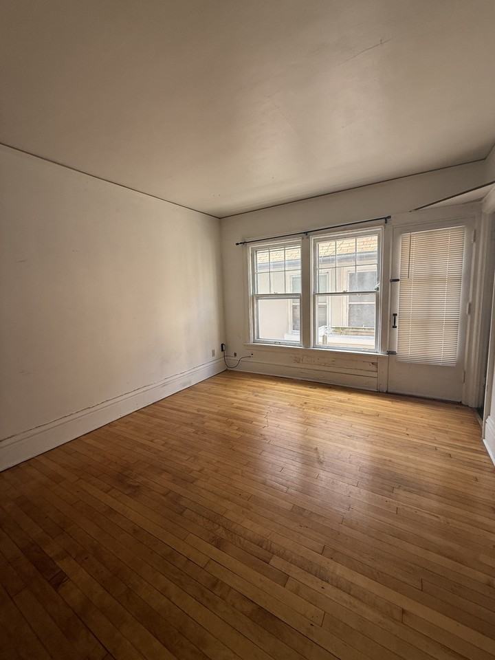 622 Howard Place - Photo 2 of 13