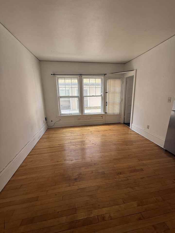 622 Howard Place - Photo 3 of 13