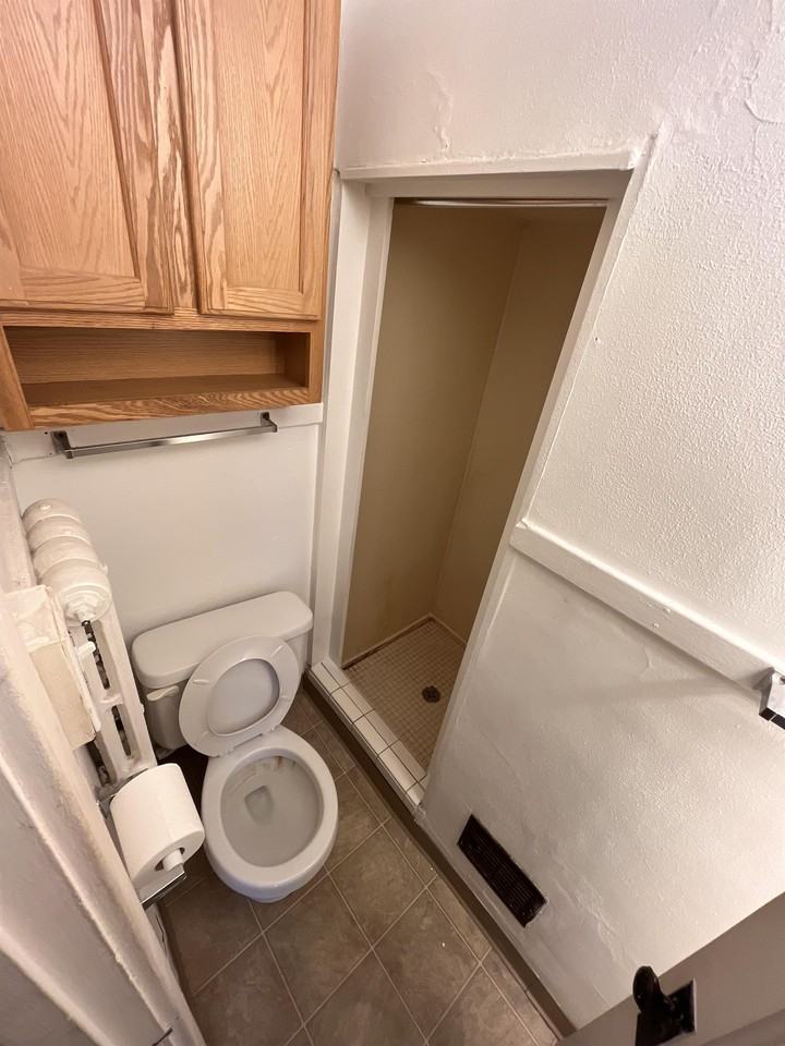 121 East Gorham Street - Photo 7 of 31