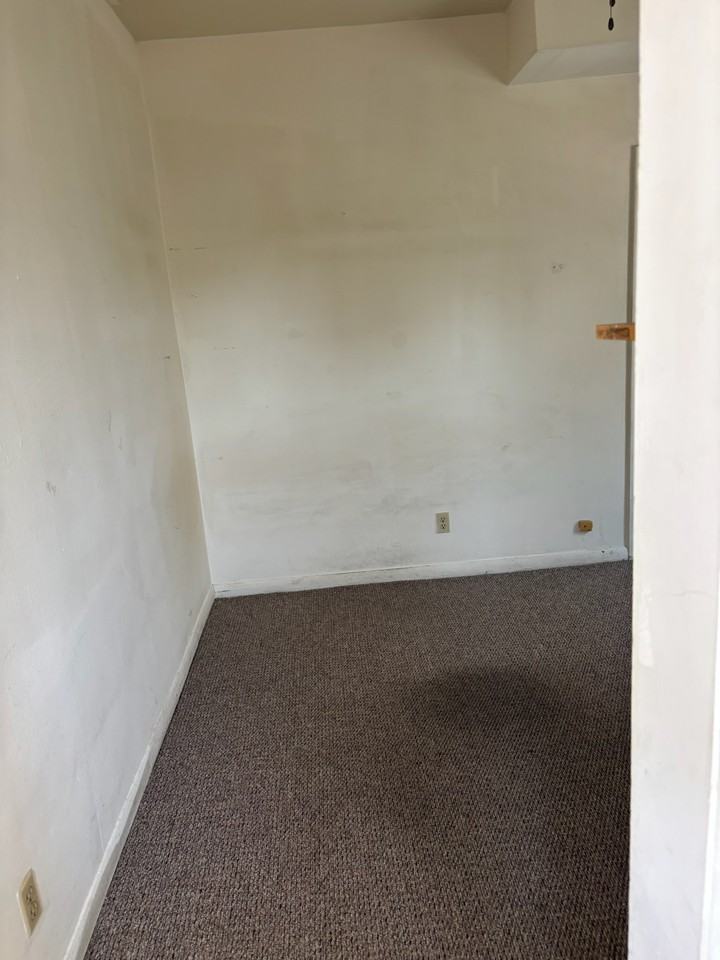 125 East Gorham Street - Photo 4 of 22