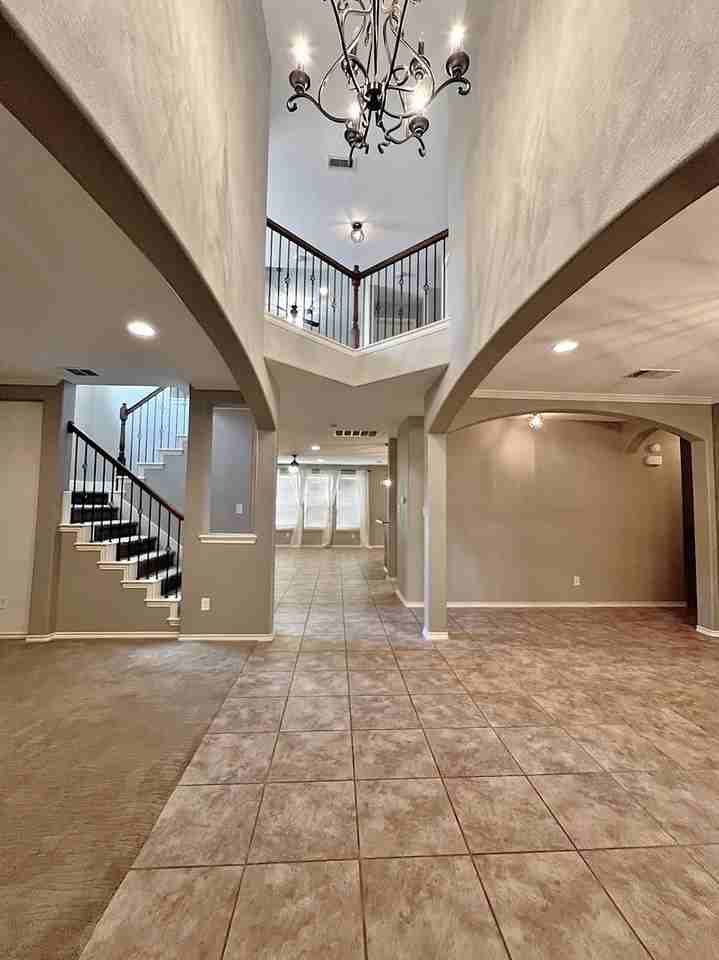 9205 Marble Falls Dr - Photo 2 of 17